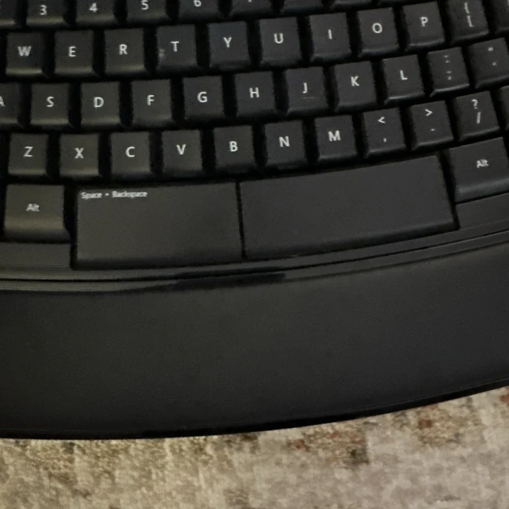Microsoft Sculpt Comfort Keyboard Wireless Black KGR1173 Mod. 1531 *No Receiver*